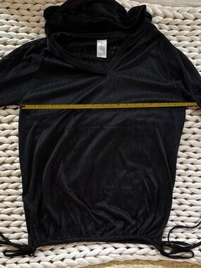 Black Kona Sol Long Sleeve Hooded Drawstring Top/Cover-Up Beachy Size M